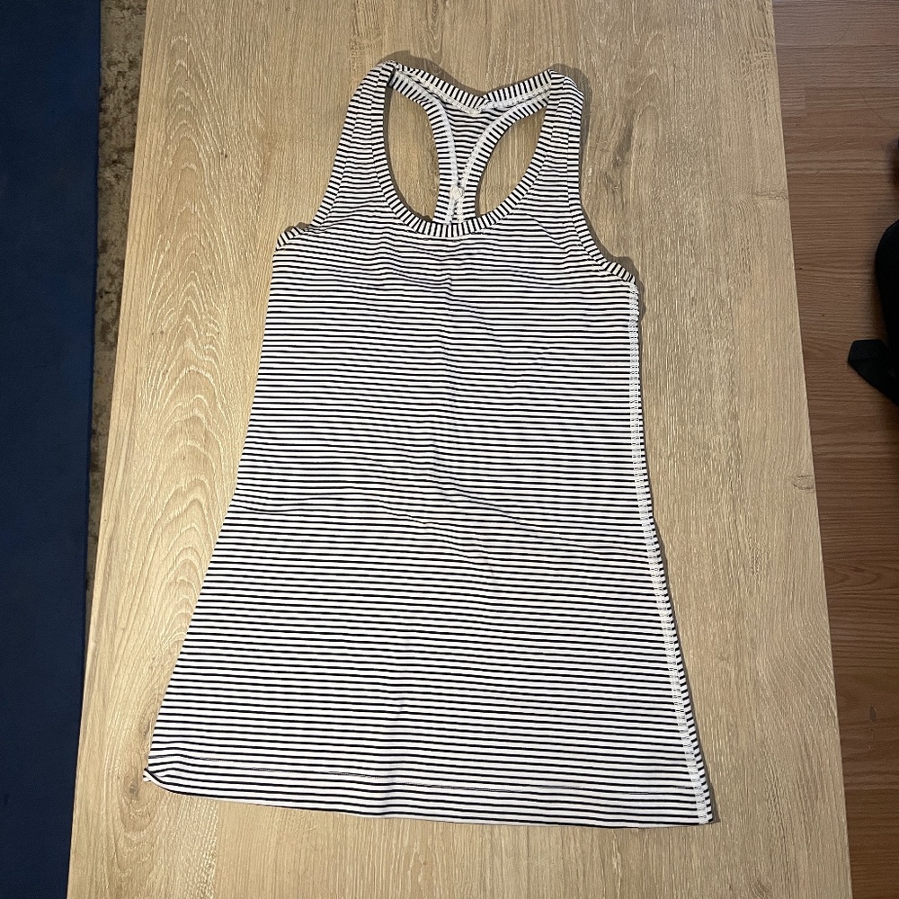 Lululemon tank top